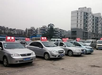 為什么年底會有很多新車進入二手車市場